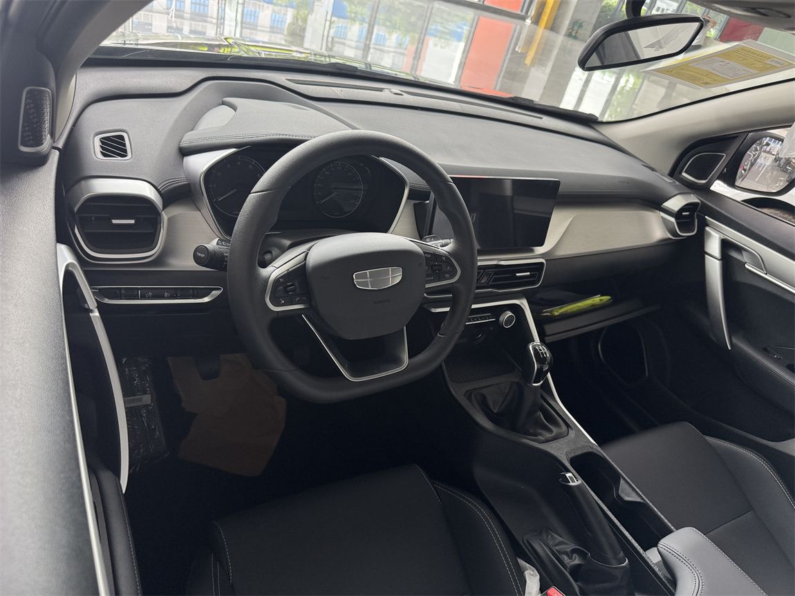 吉利 缤越 2025款 1.5L CVT 超能 5