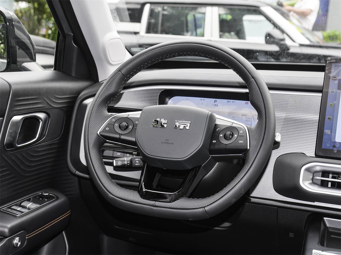 北京越野BJ30 2024款 1.5T 轻野Pro版 6