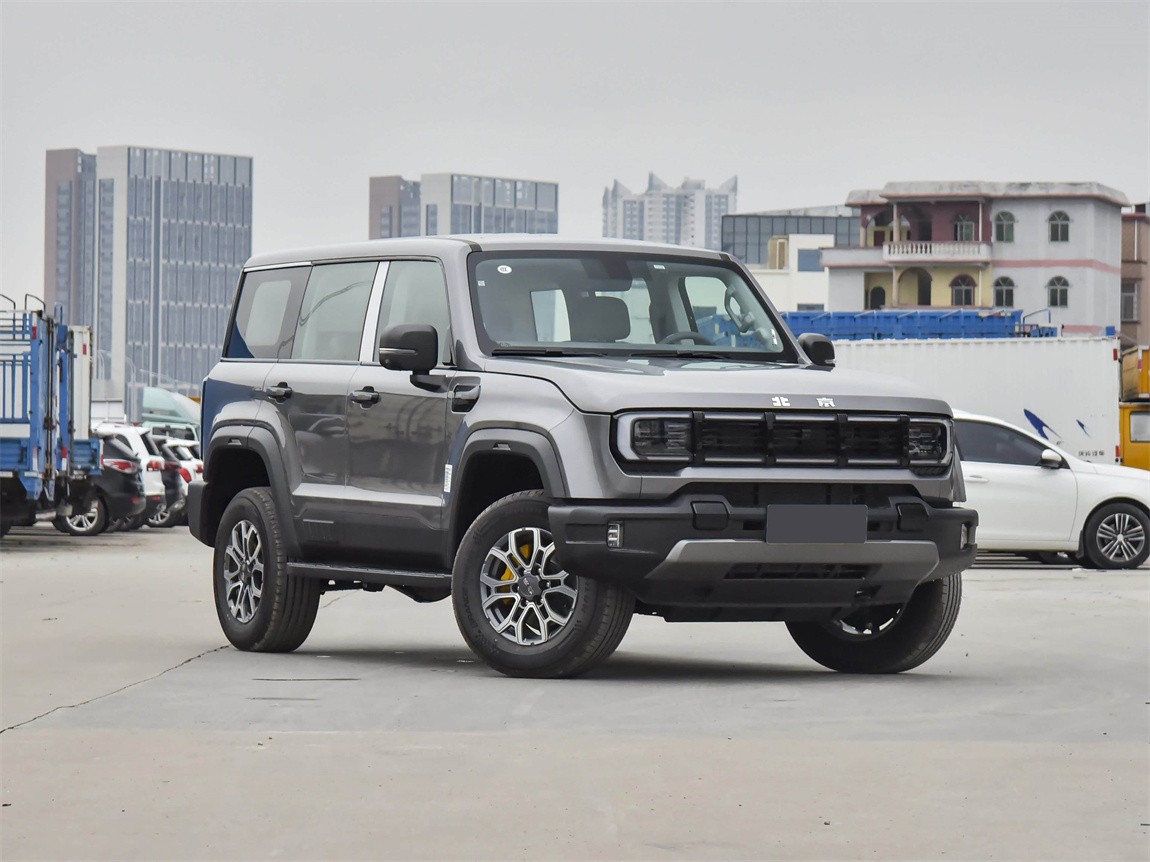 北京越野BJ40 2024款 2.0T 全新城市猎人版 先锋型 3