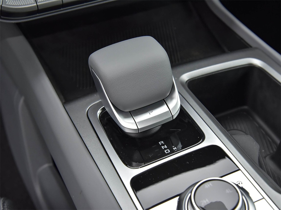 北京越野BJ40 2024款 2.0T 全新城市猎人版 先锋型 10