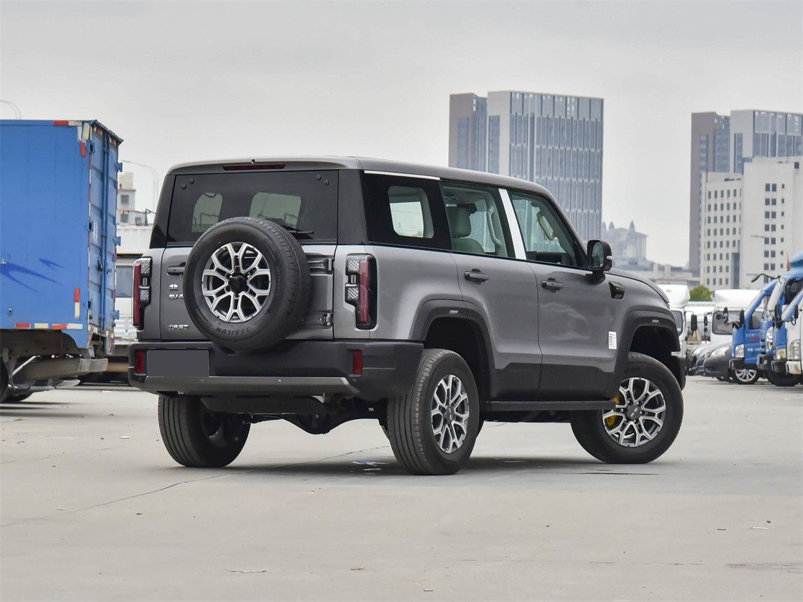 北京越野BJ40 2024款 2.0T 全新城市猎人版 先锋型 17