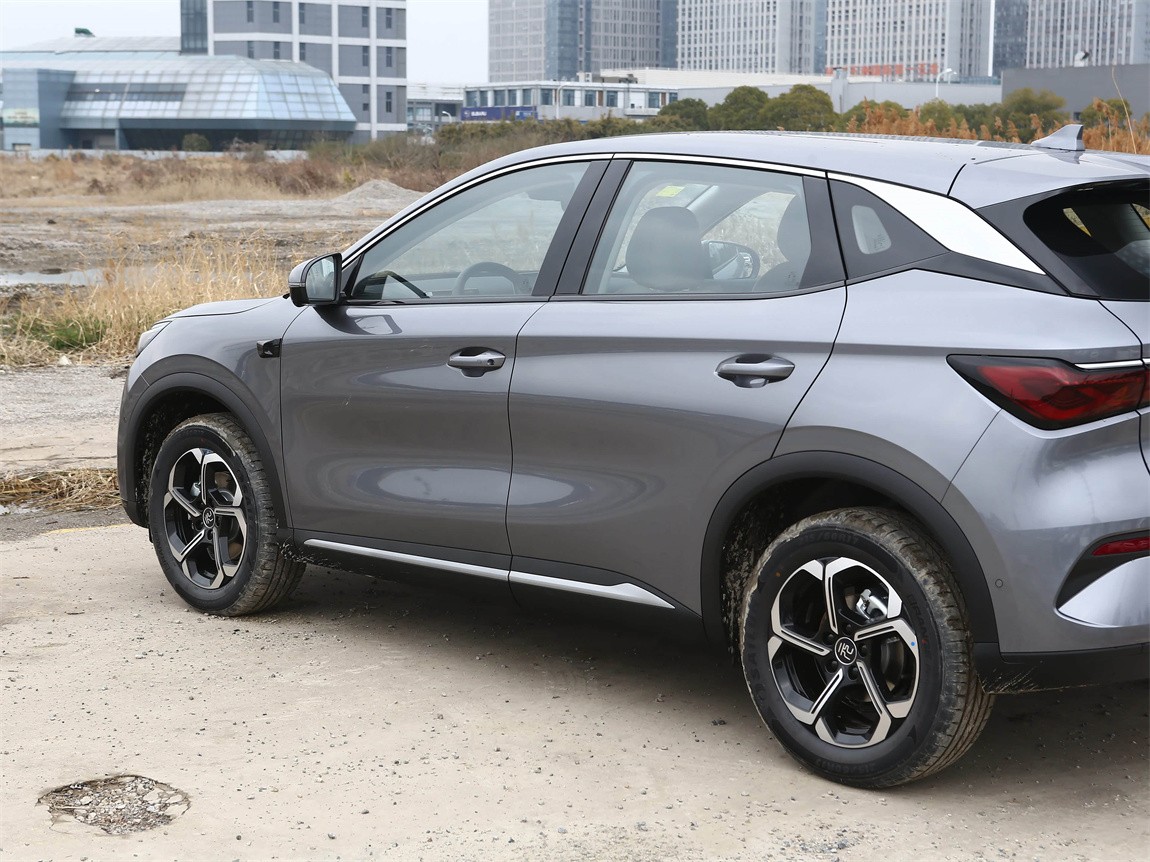 比亚迪 元PLUS 2025款 智驾版 430KM 领先型 19