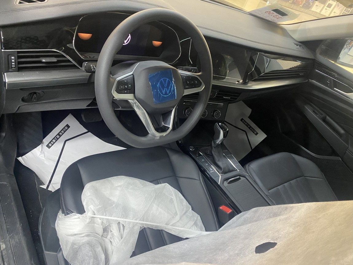 大众 帕萨特 2024款 280TSI 商务版 4