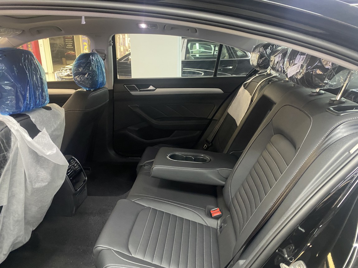 大众 迈腾 2025款 众享款 280TSI DSG舒适型 8