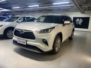 丰田 汉兰达 2024款 2.5L智能电混双擎两驱尊贵版 7座 13