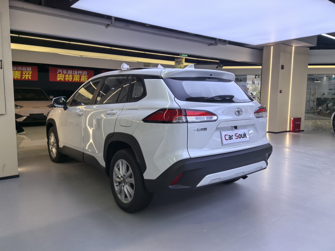 丰田 卡罗拉锐放 2026款 2.0L 先锋版 10