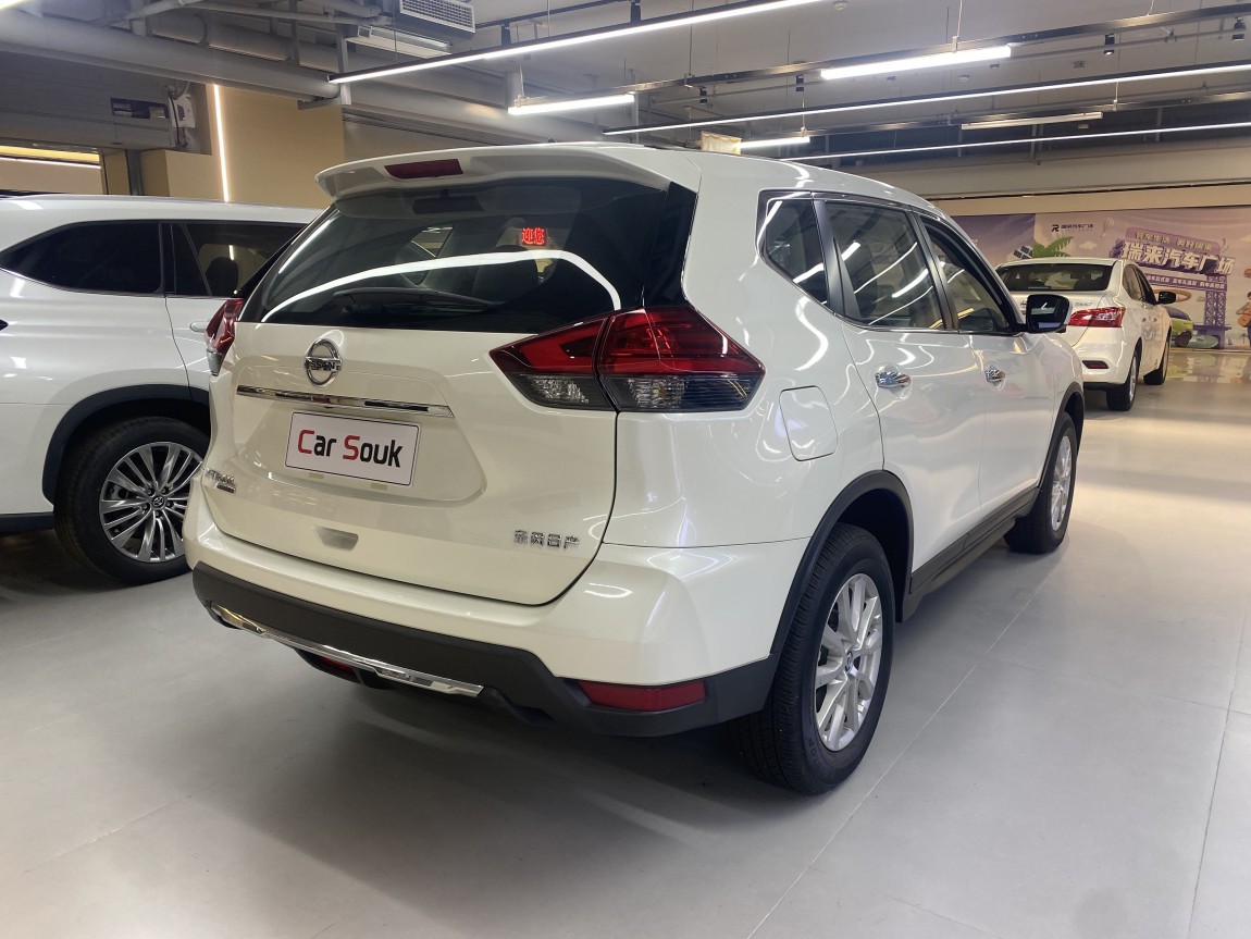 日产 奇骏 2023款 经典 2.0L 两驱智联舒享版 12
