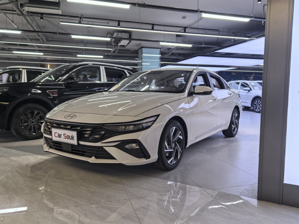 现代 伊兰特 2026款 1.5L CVT GLX精英版