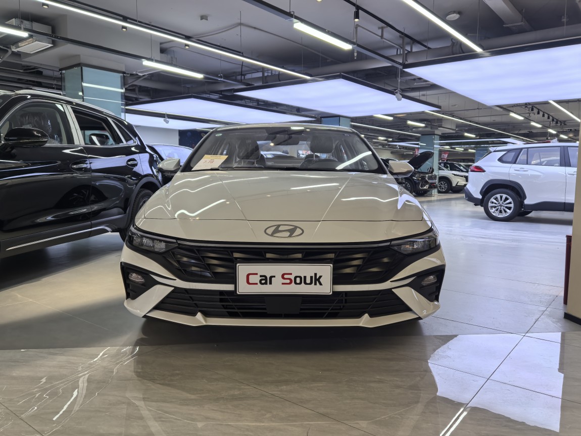 现代 伊兰特 2026款 1.5L CVT GLX精英版 2