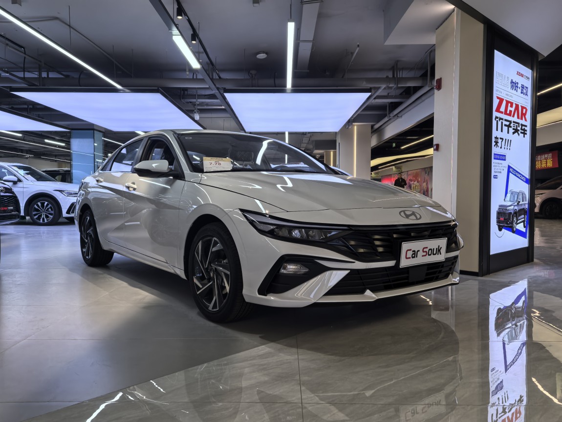 现代 伊兰特 2026款 1.5L CVT GLX精英版 3