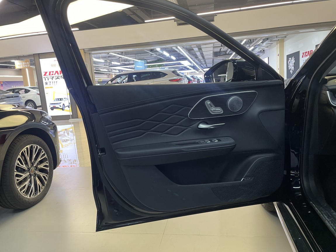 奇瑞 艾瑞泽8 PRO 2025款 Pro 1.6T 豪华型 11