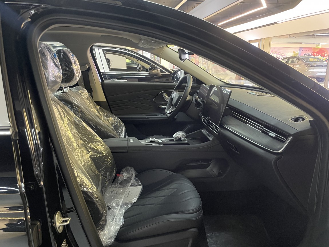 奇瑞 艾瑞泽8 PRO 2025款 Pro 1.6T 豪华型 12