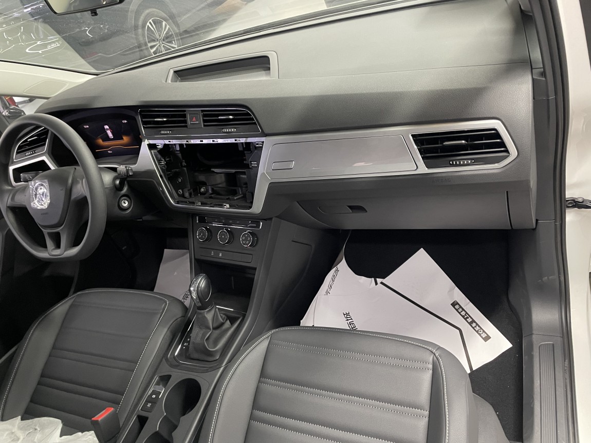 大众 途安 2021款 途安L 280TSI DSG风尚版 7座 3