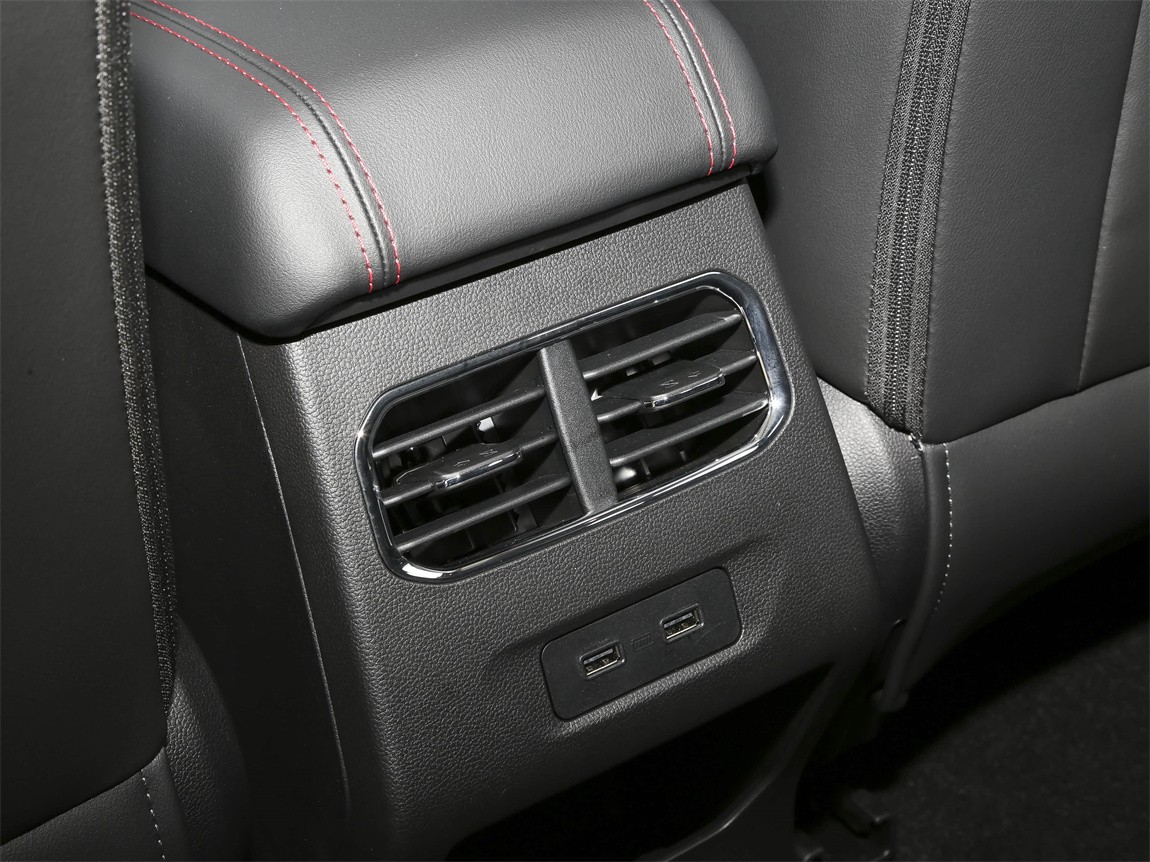 哈弗赤兔 2023款 1.5T 领航型 12