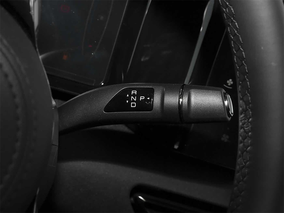哈弗枭龙 2023款 1.5L 110KM领动版 6