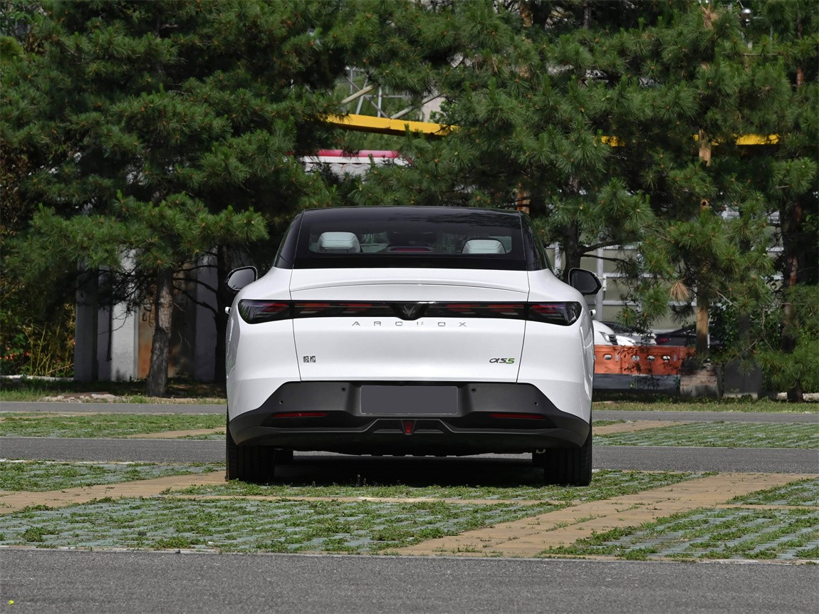 极狐 阿尔法S5 2025款 630ULTRA神行版 390kW 19