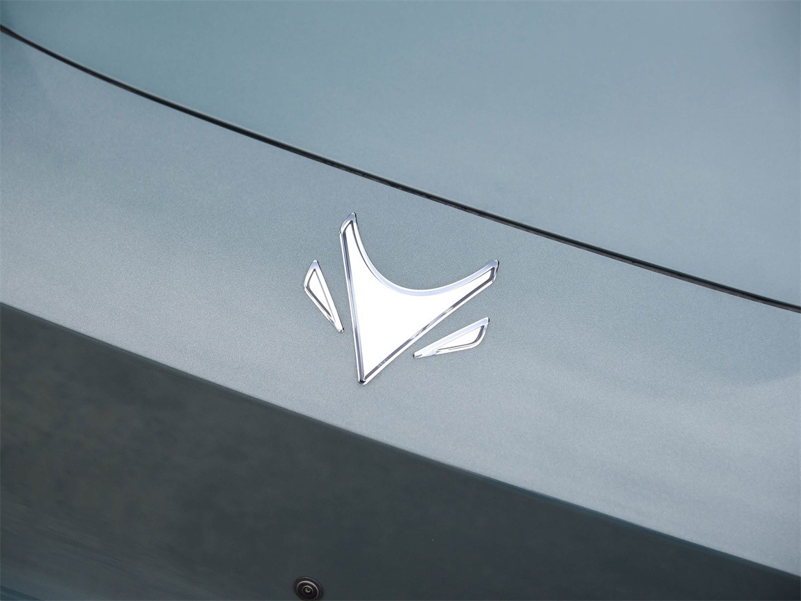 极狐 阿尔法T 2024款 688E+ 森林版PRO 160kW 5