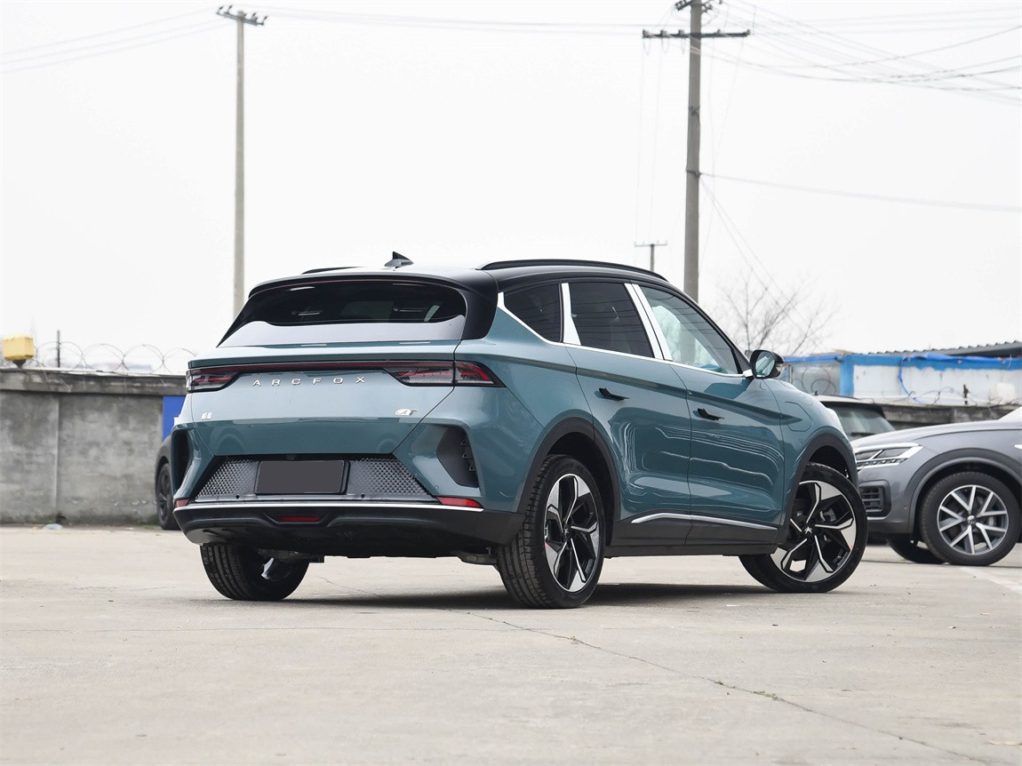 极狐 阿尔法T 2024款 688E+ 森林版PRO 160kW 17