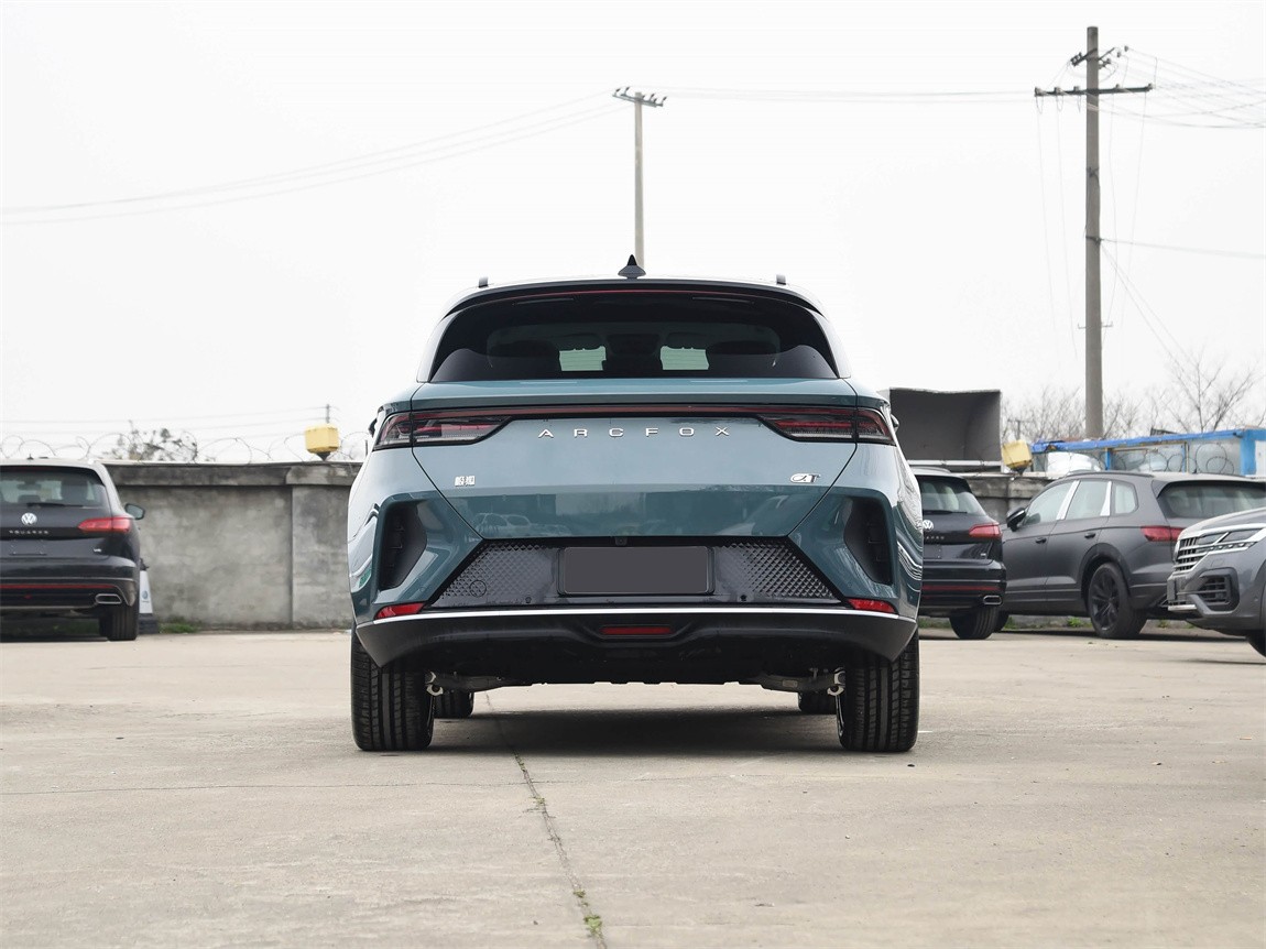 极狐 阿尔法T 2024款 688E+ 森林版PRO 160kW 18