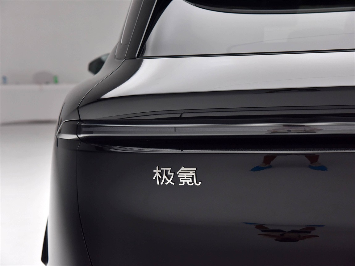 极氪7X 2025款 100kWh 长续航后驱智驾版 22