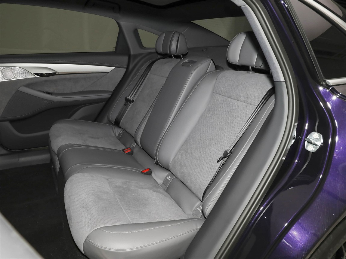 岚图追光 2024款 PHEV 四驱超长续航行政版 11