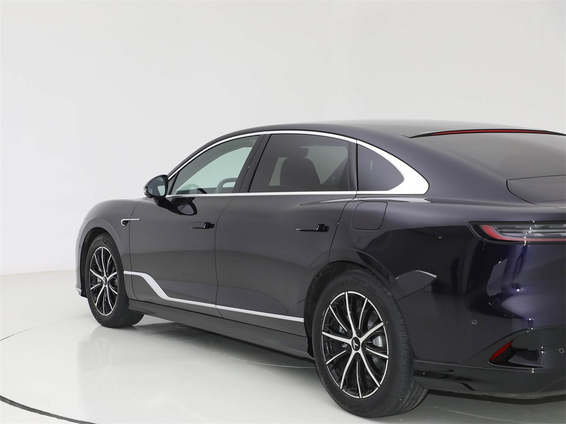 岚图追光 2024款 PHEV 四驱超长续航行政版 20