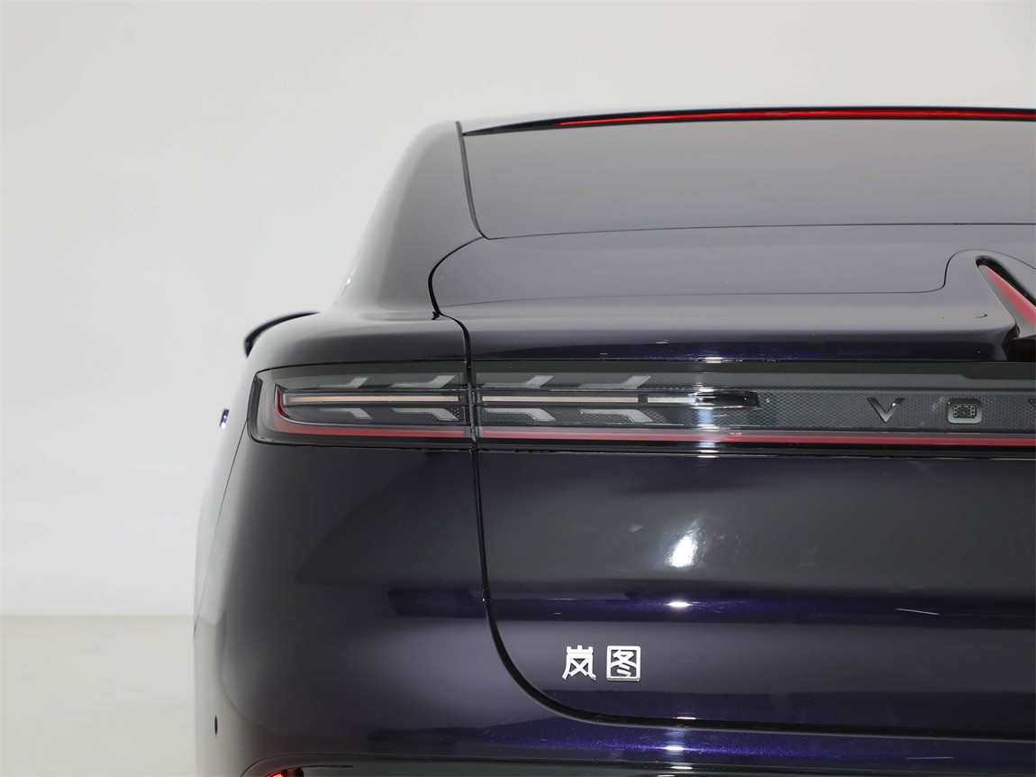 岚图追光 2024款 PHEV 四驱超长续航行政版 21