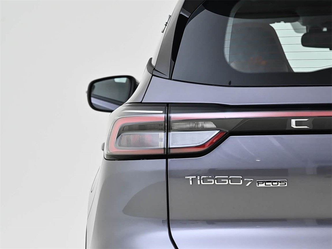 奇瑞 瑞虎7 PLUS 2025款 1.5T CVT尊贵型 22