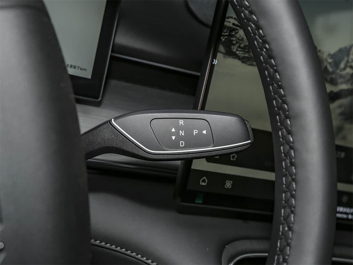 奇瑞 瑞虎8 PLUS C-DM 2025款 1.5T 116km 豪华型 5座 8