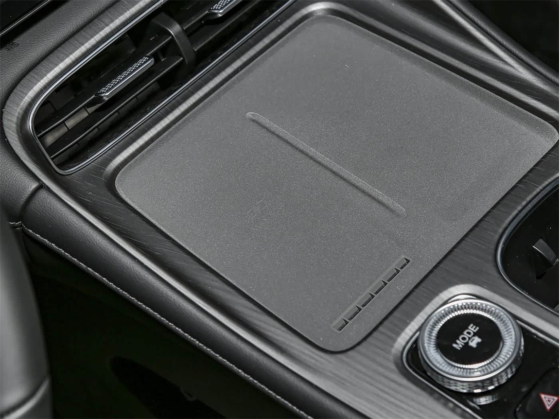 奇瑞 瑞虎8 PLUS C-DM 2025款 1.5T 116km 豪华型 5座 10