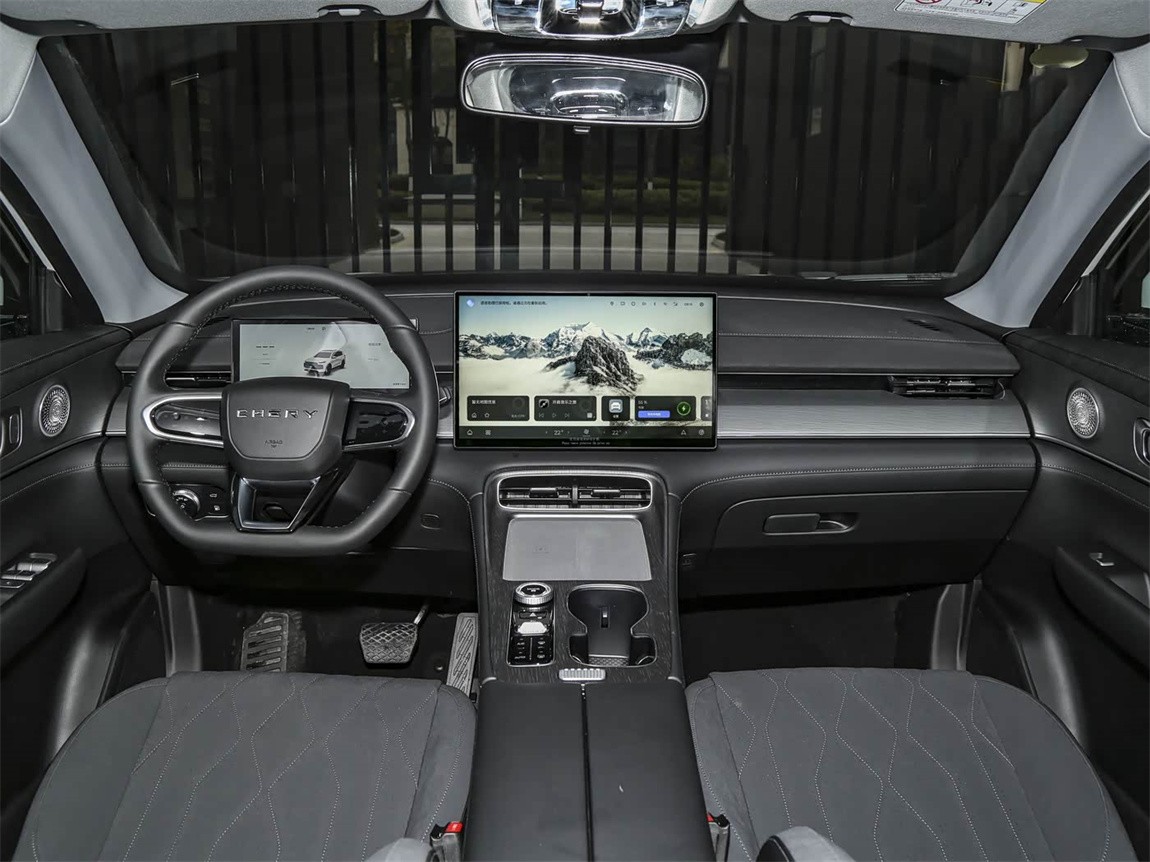奇瑞 瑞虎8 PLUS C-DM 2025款 1.5T 116km 豪华型 5座 13