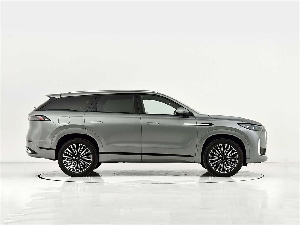 奇瑞 瑞虎9 2025款 2.0T 自动两驱尊享版 5座 15