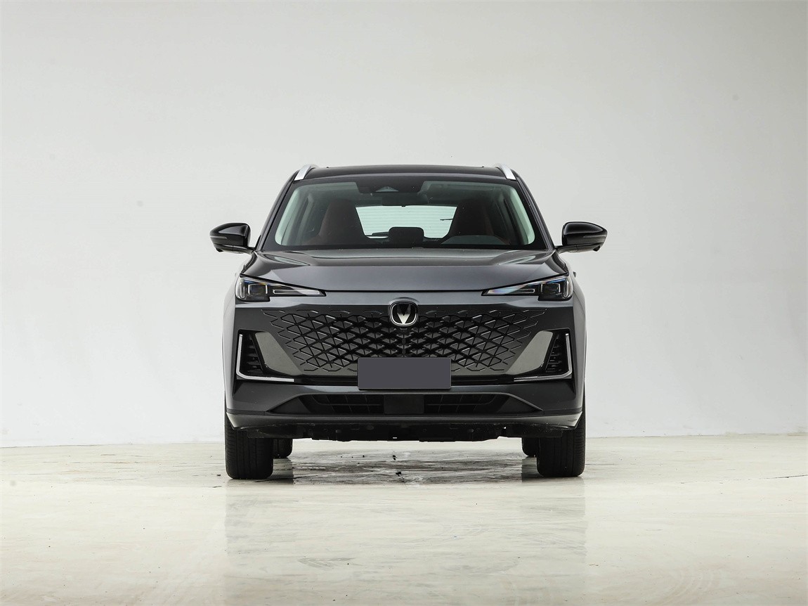长安CS55PLUS 2025款 第三代 蓝鲸 1.5T 500Bar尊贵型 2