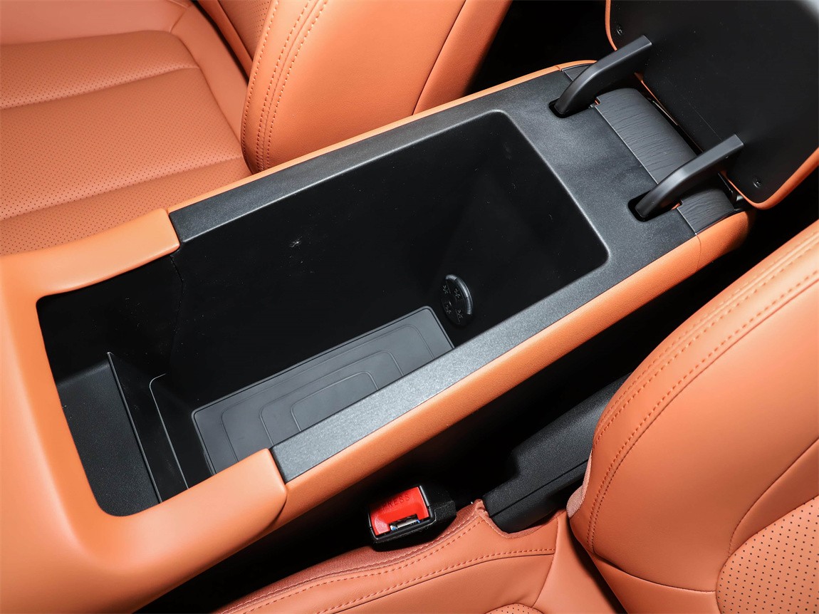 长安CS75PLUS 2025款 第四代 1.5T 新蓝鲸 智慧鲸悦版 8