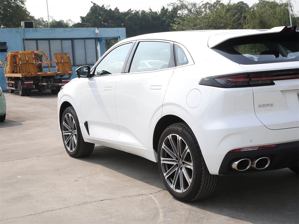 长安UNI-K 2024款 2.0T 两驱全球行版 20