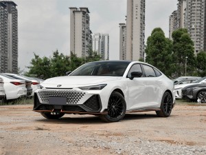 长安UNI-V 2024款 2.0T 高能版 24
