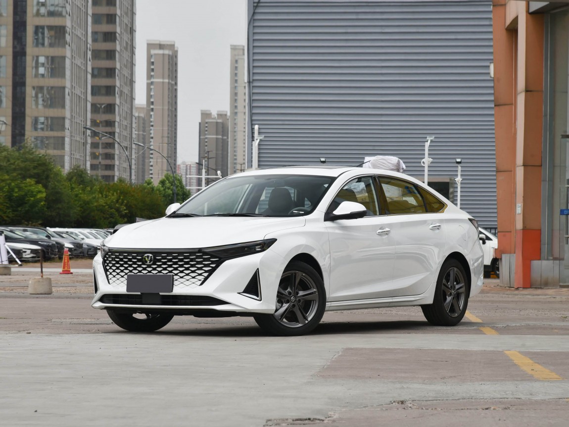 长安 锐程PLUS 2024款 1.5T DCT智享版