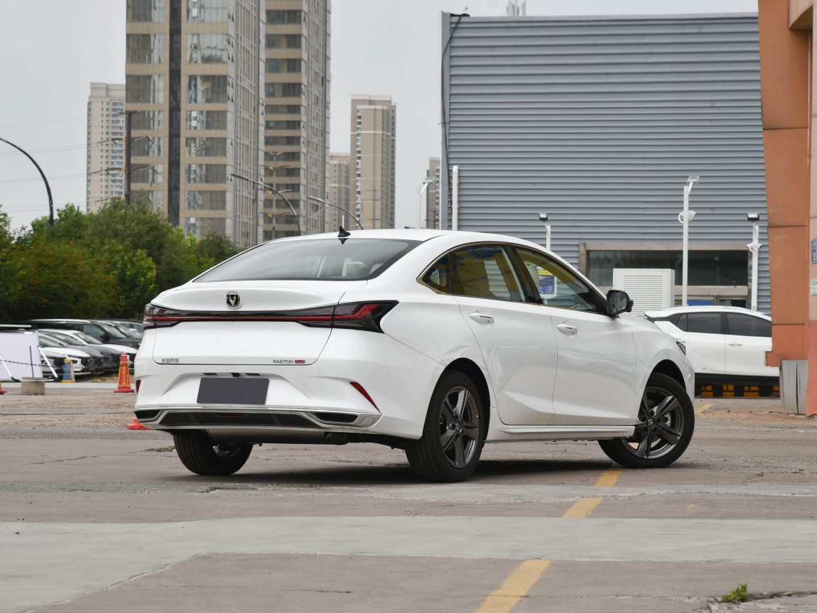 长安 锐程PLUS 2024款 1.5T DCT智享版 17