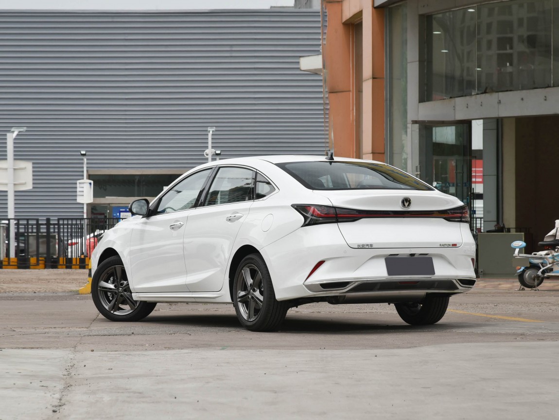 长安 锐程PLUS 2024款 1.5T DCT智享版 19