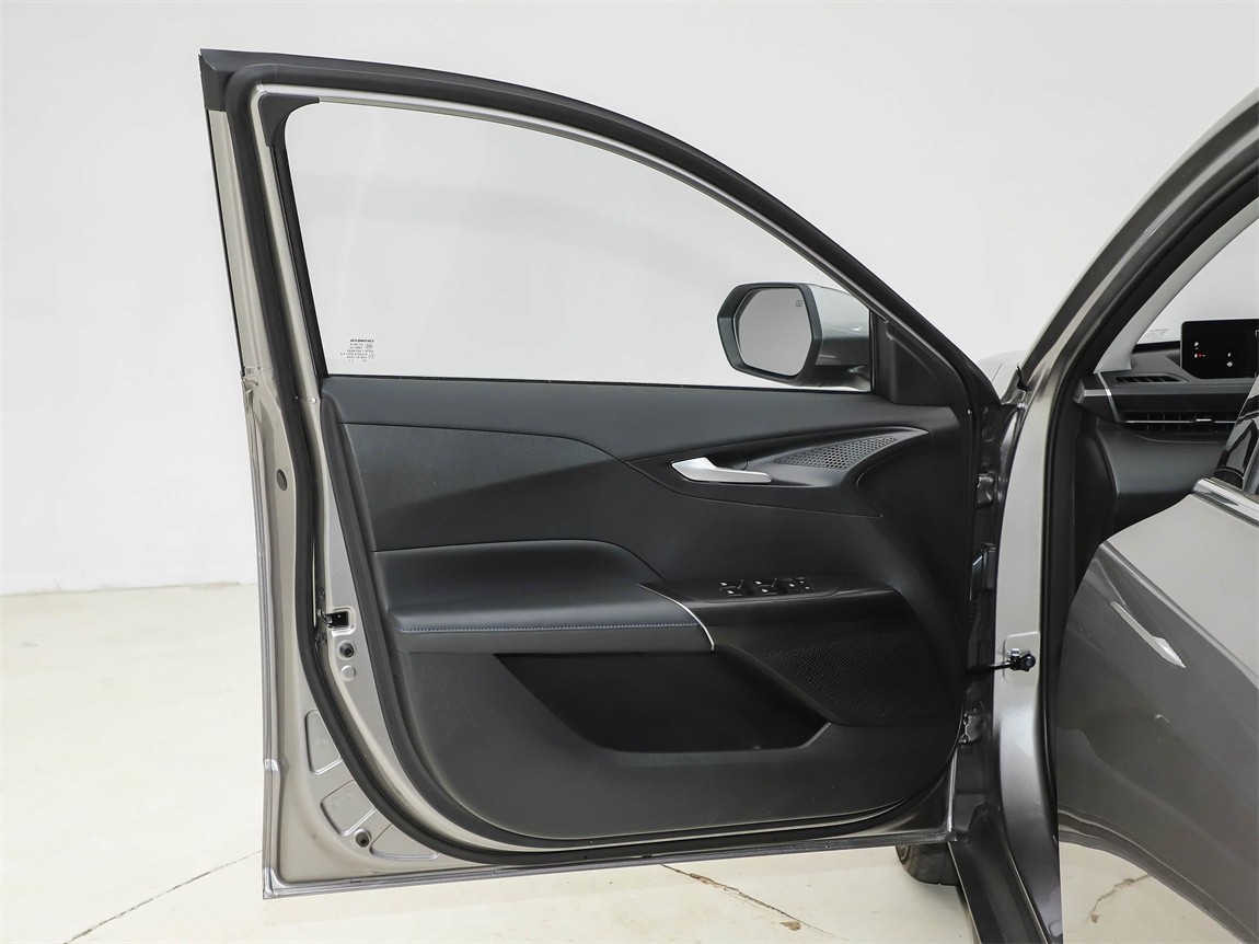 长安 逸动 2025款 蓝鲸 1.5T 500Bar旗舰型 6