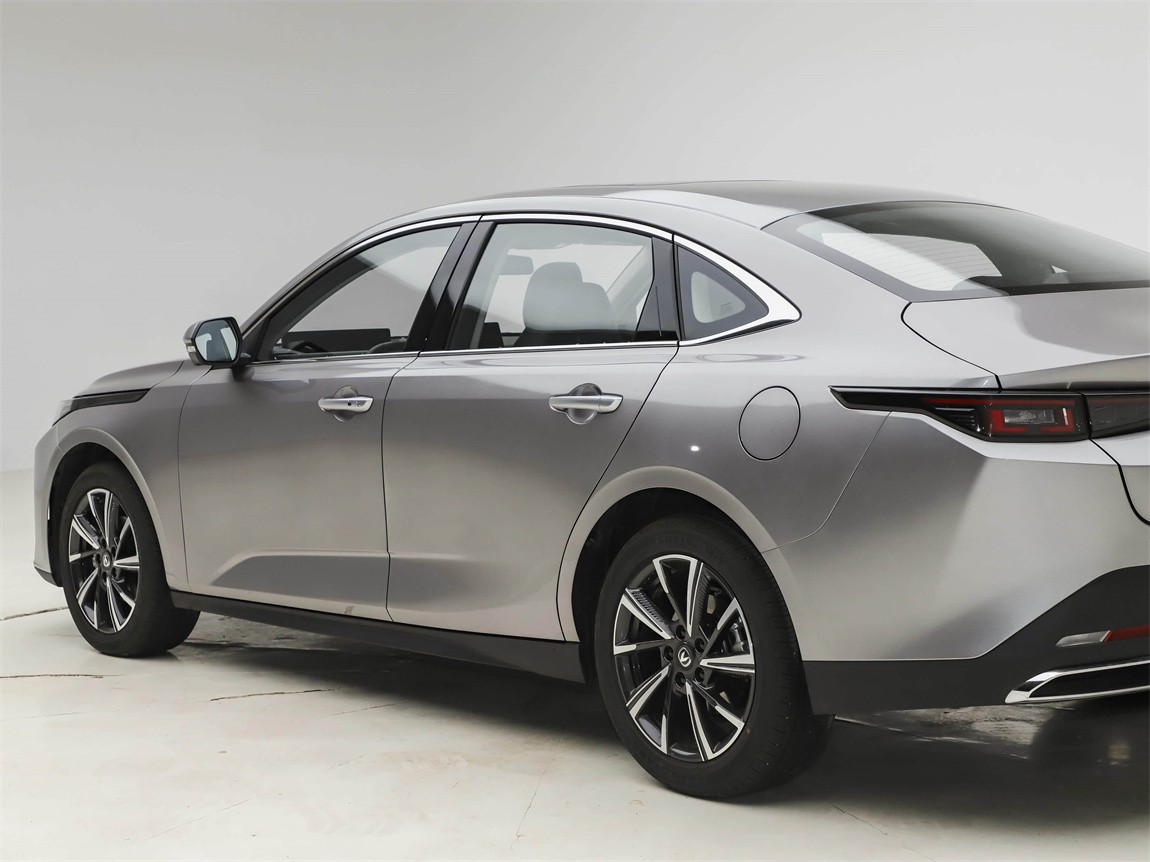 长安 逸动 2025款 蓝鲸 1.5T 500Bar旗舰型 21