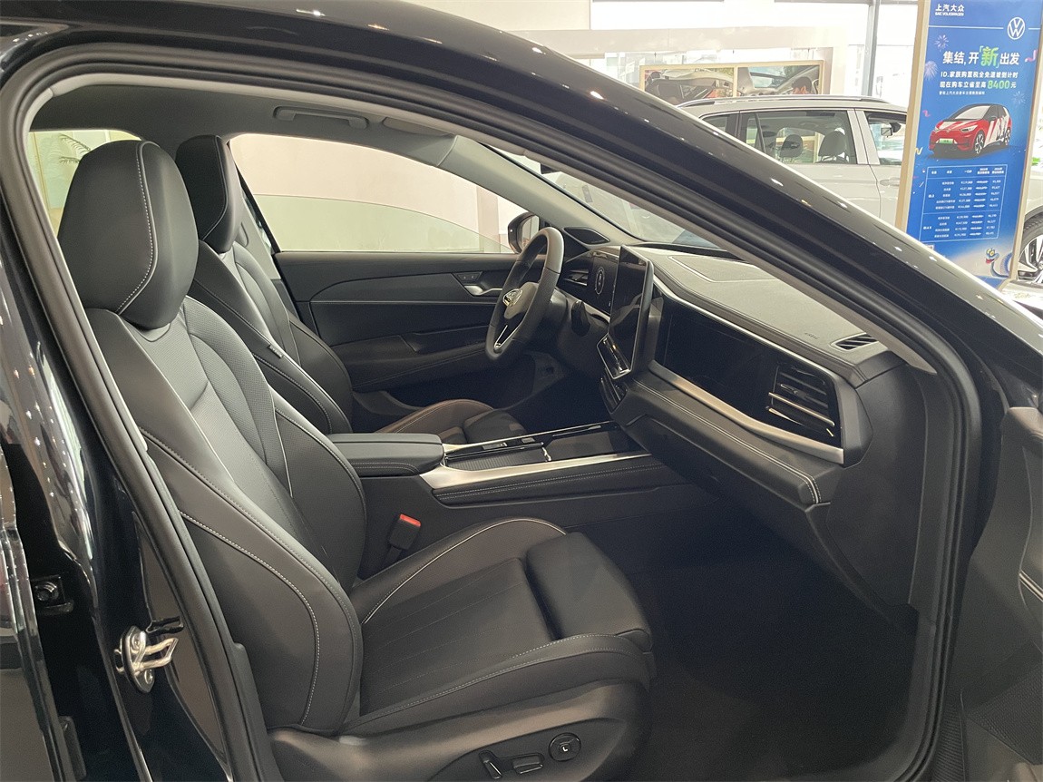 大众 帕萨特 2026款 Pro 380TSI 龙运版 7