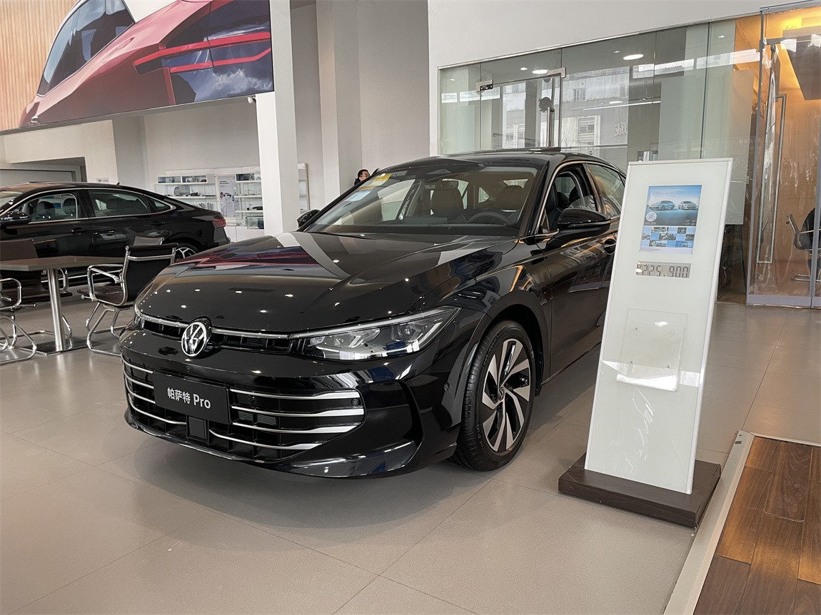 大众 帕萨特 2026款 Pro 380TSI 龙运版 12