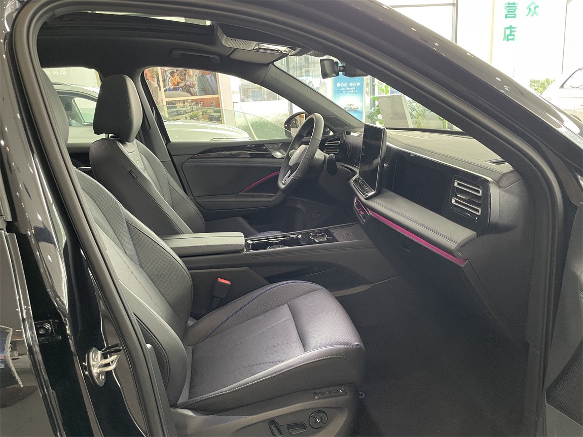 大众 途观L 2026款 PRO 380TSI 两驱 R-Line 智领版 8