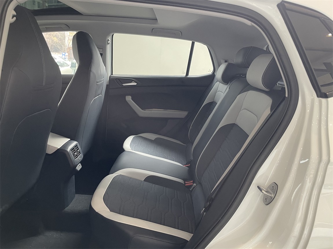 大众 途岳 2026款 新锐 300TSI 锐意版 7