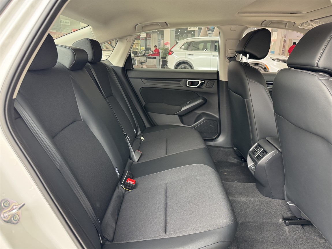 本田 思域 2025款 240TURBO CVT 智趣Plus 9