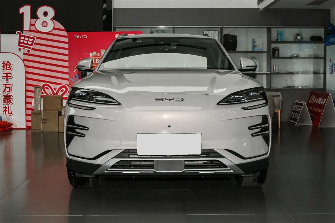 比亚迪 宋PLUS新能源 2025款 EV 605km 旗舰型 2