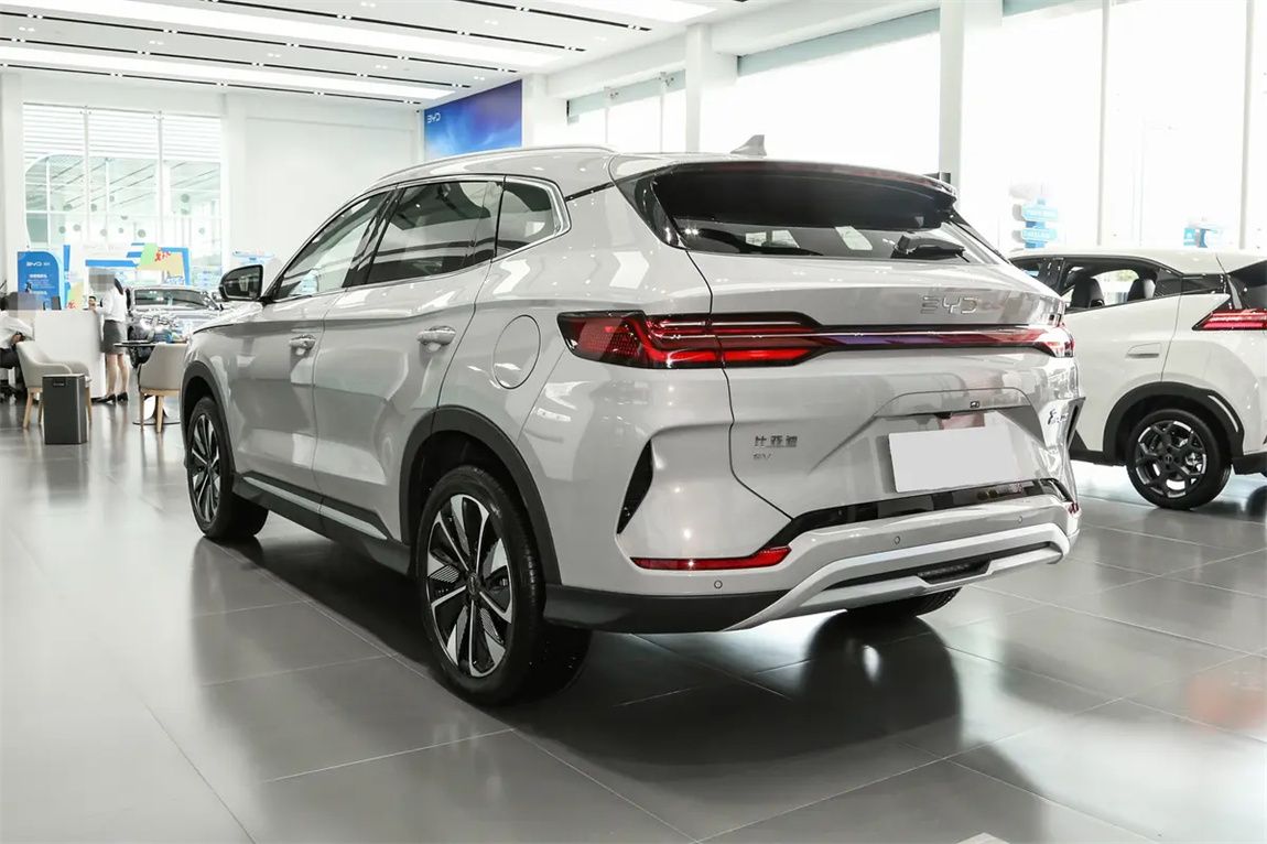 比亚迪 宋PLUS新能源 2025款 EV 605km 旗舰型 10