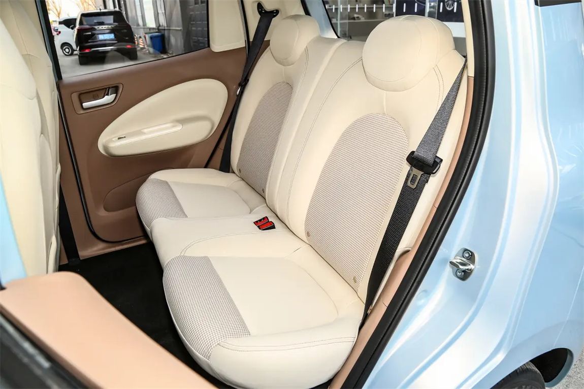 五菱 宏光MINIEV 2025款 四门版 臻享+款 6