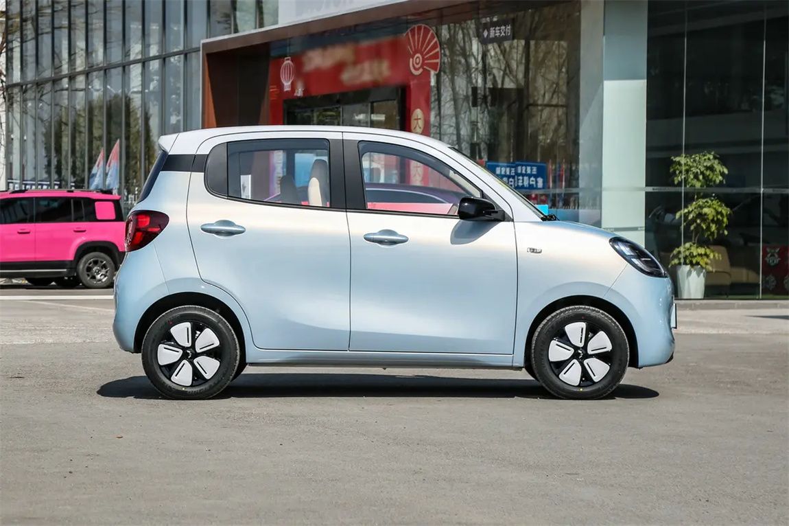 五菱 宏光MINIEV 2025款 四门版 臻享+款 7